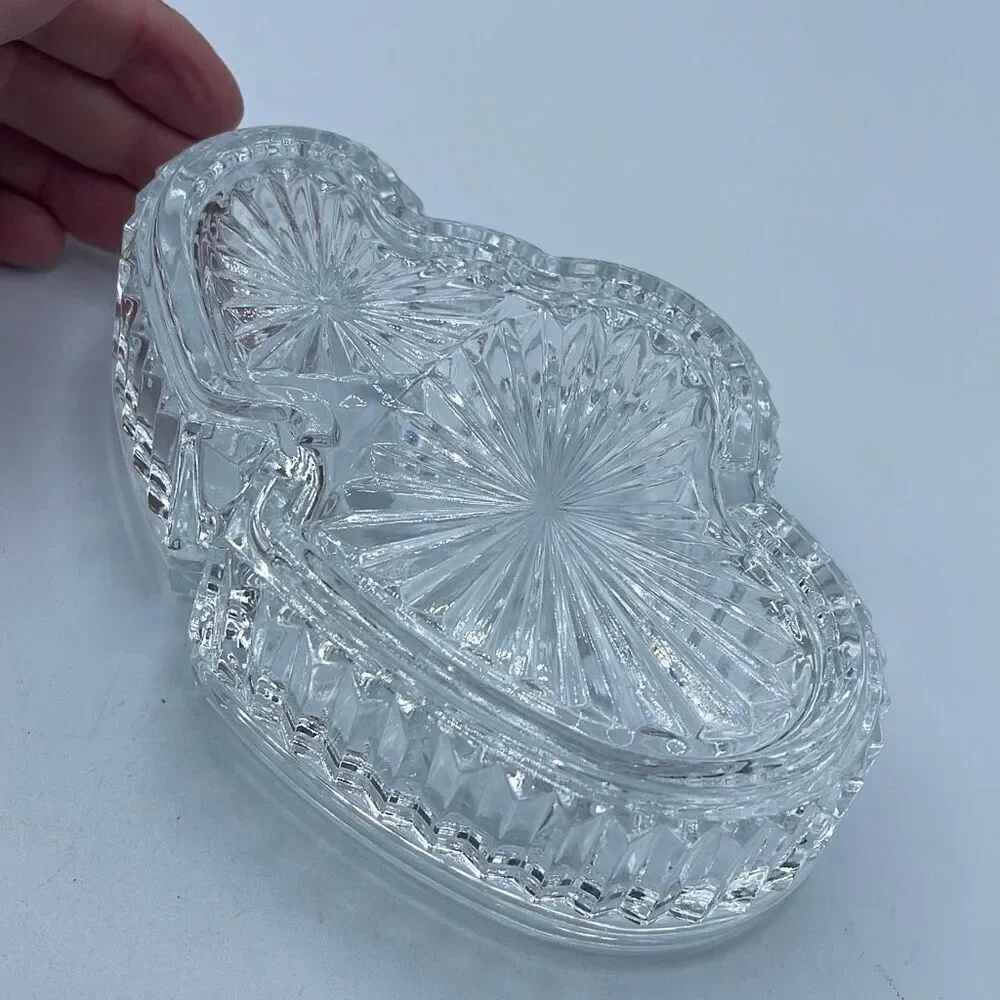 Cristal d’Arques  -Durand Two Hearts Crystal Trinket box.